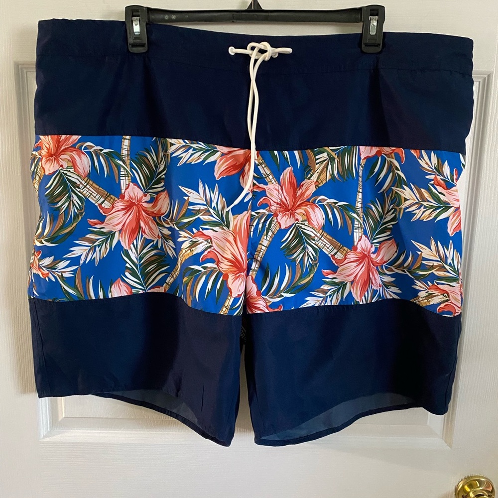 Tropical Blue Floral Men's Swim Shorts